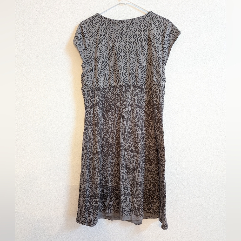 Athleta Gray Patterned Dress - image 2